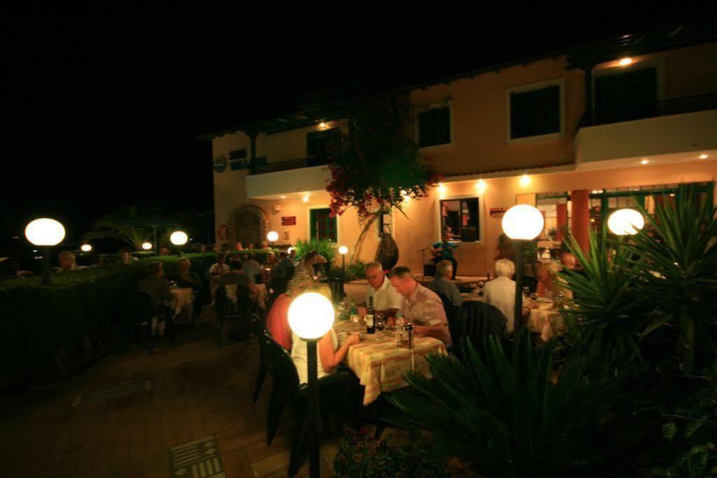 Sun Village Hotel Apartments Megas Limnionas Екстер'єр фото