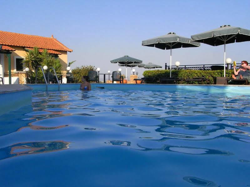 Sun Village Hotel Apartments Megas Limnionas Екстер'єр фото